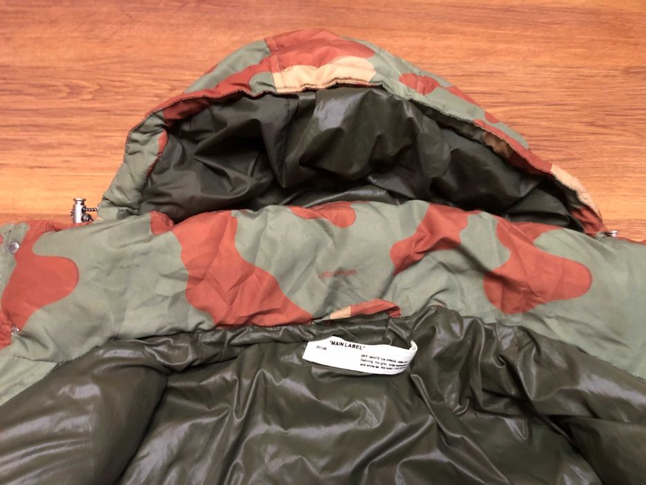 Off-White Camouflage зимнo яке M