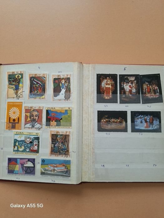 Продавам пощенски марки