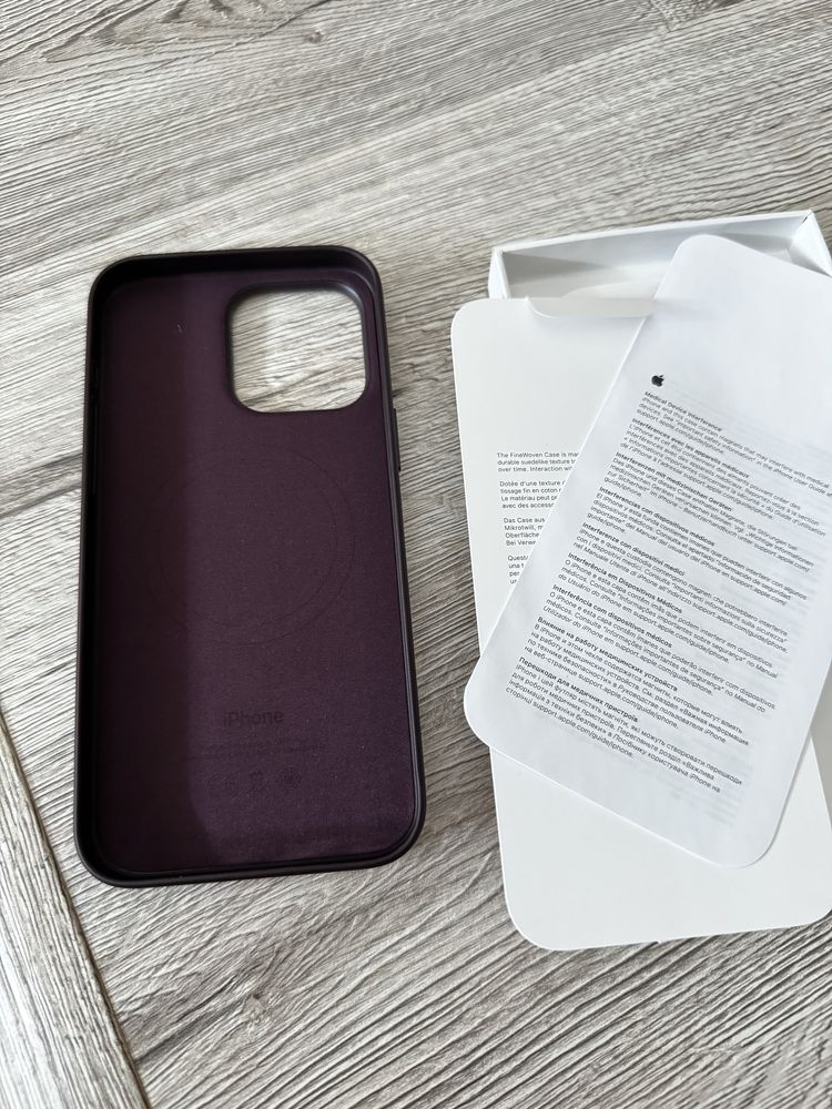 Оригинален кейс FineWoven за Iphone 15 pro max