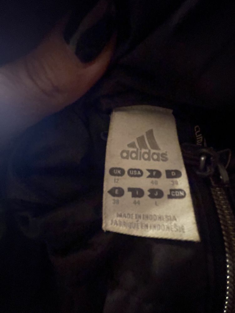 Оригинално спортно  яке Adidas