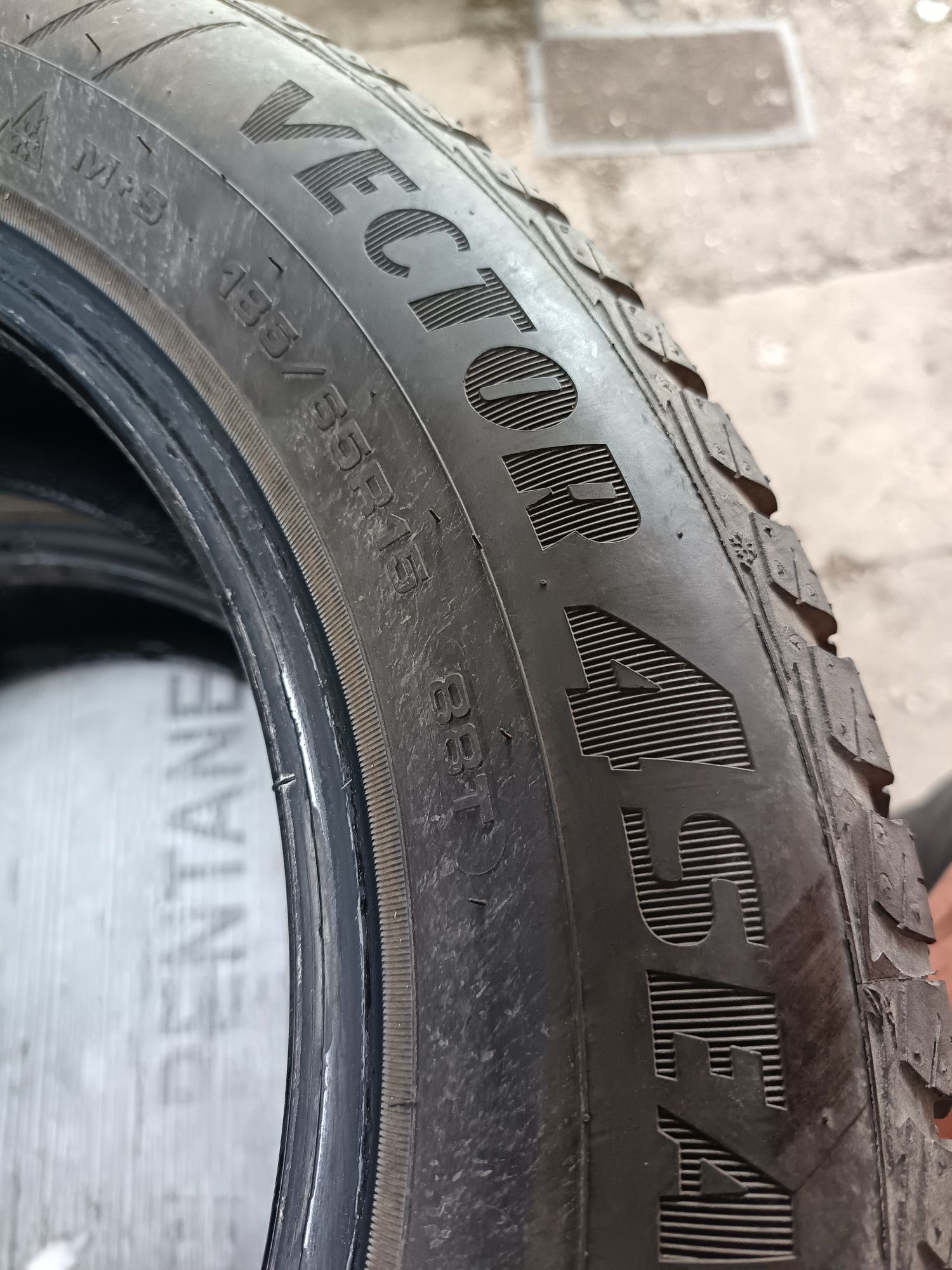 Anvelope 4sezoane 185 65 15 goodyear 2019 7.5mm