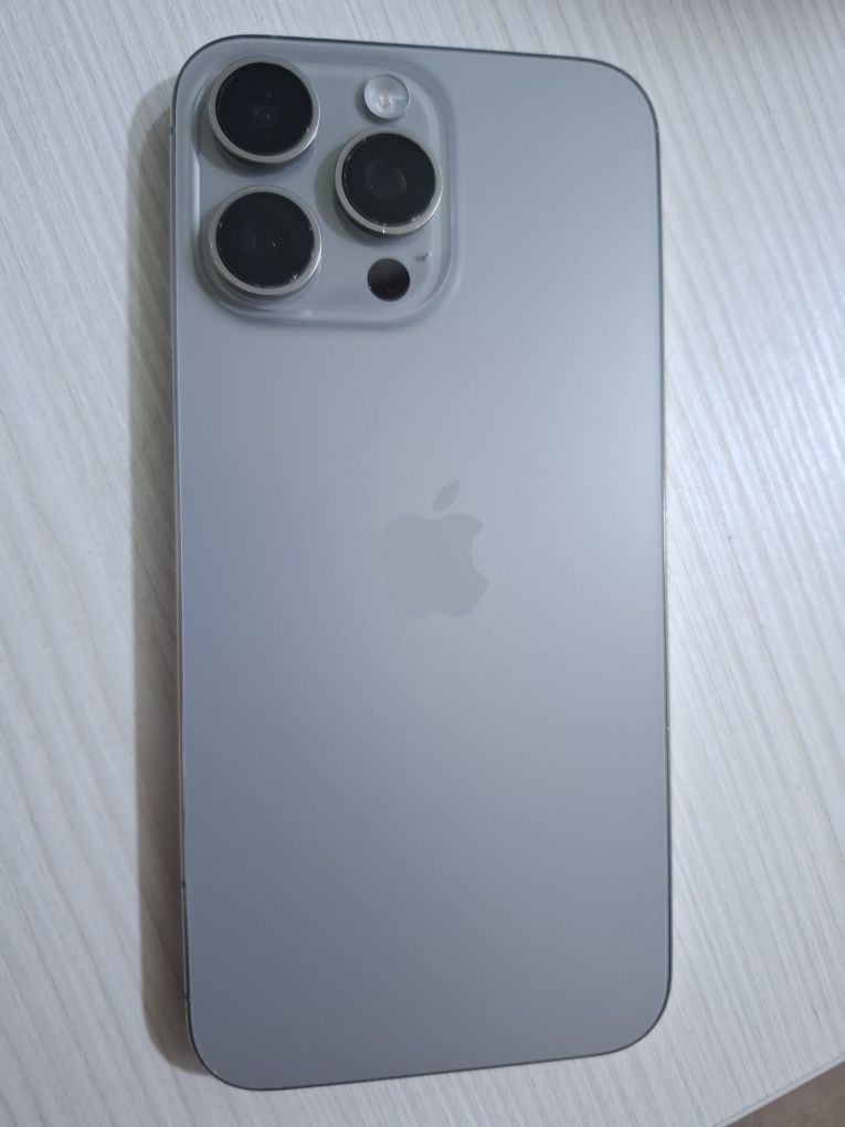 Iphone 15 Pro Max sotiladi yoki obmenga