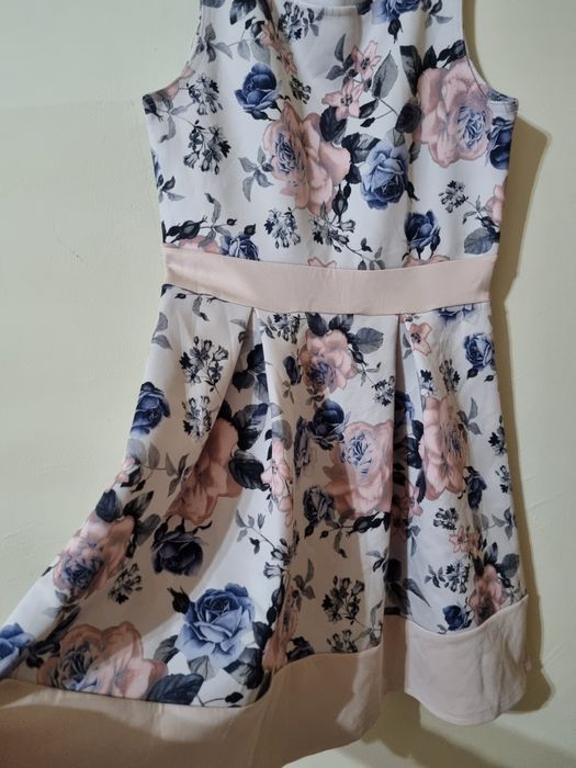 Rochie femei înflorată