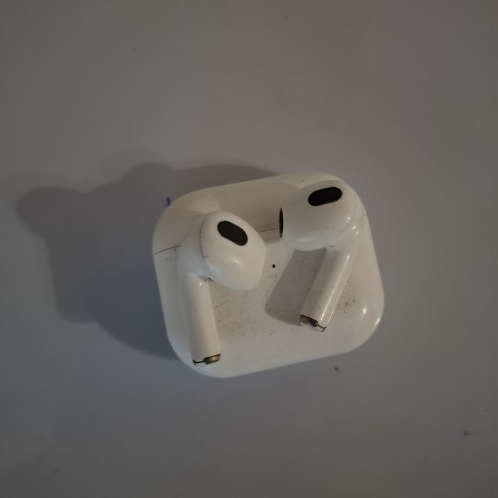 AirPods-A2566 Б/У