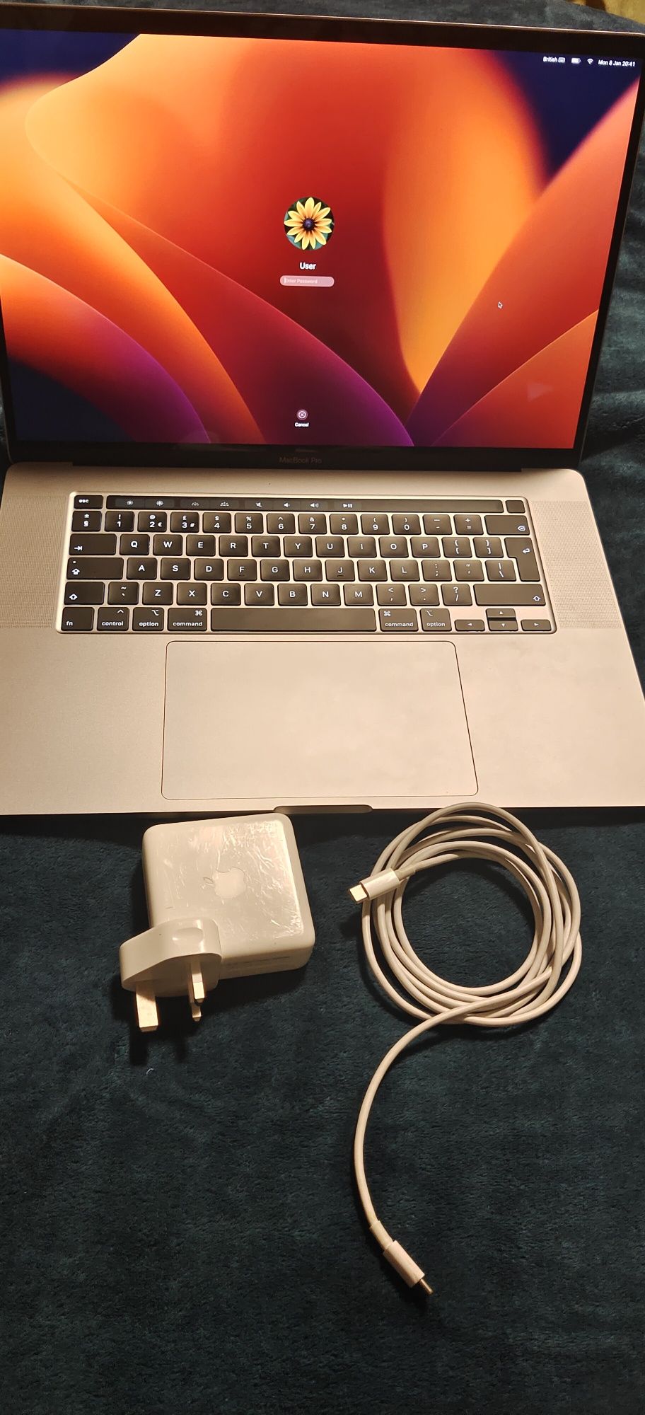 Macbook pro 16  a2141 2019/ 64Gb Ram, 1TB