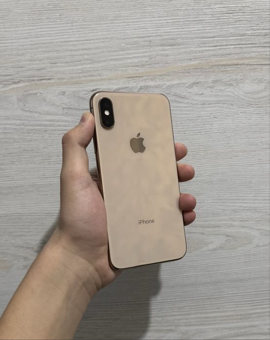iphone XS Gold