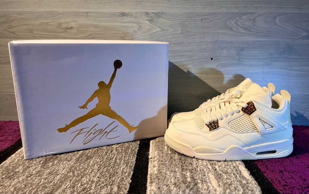Jordan 4 Sail Metalic Gold