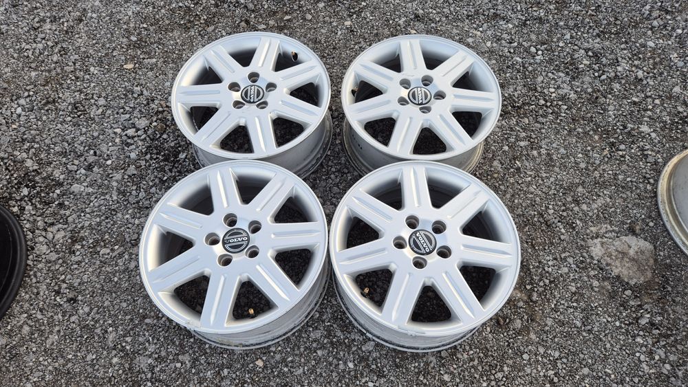 Оригинални джанти Волво 5/108 Volvo S40,V50,C30,C70 5x108

Употребяван