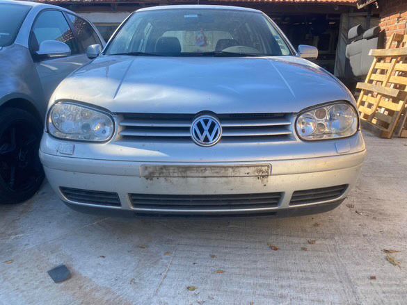 Golf 4 1.6 на части