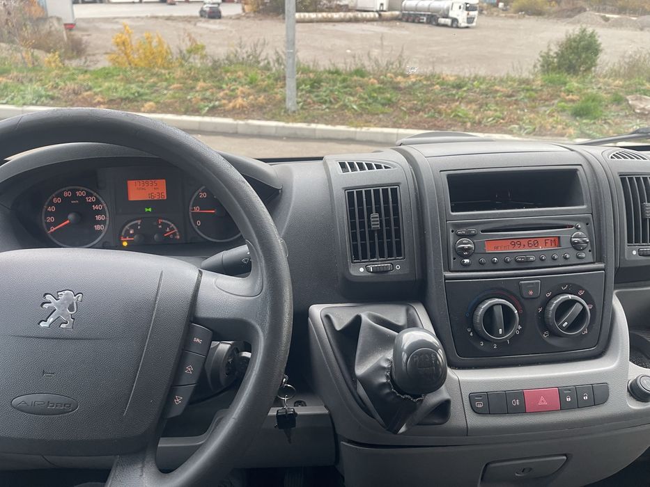 Peugeot boxer 7 locuri