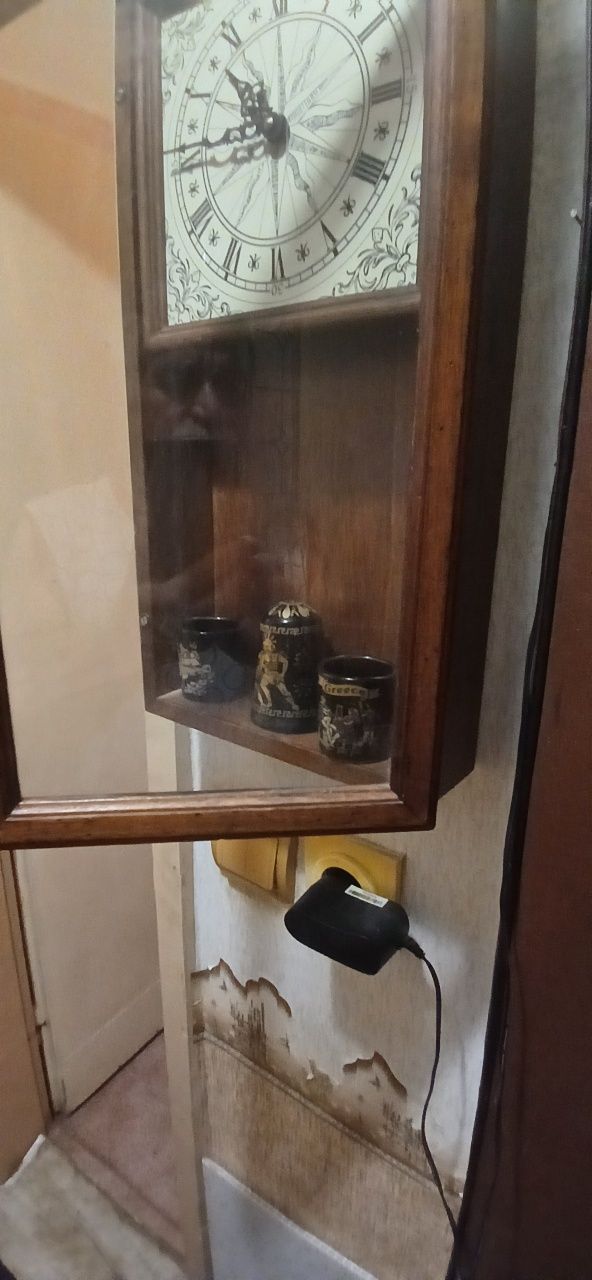 Винтич стенен часовник