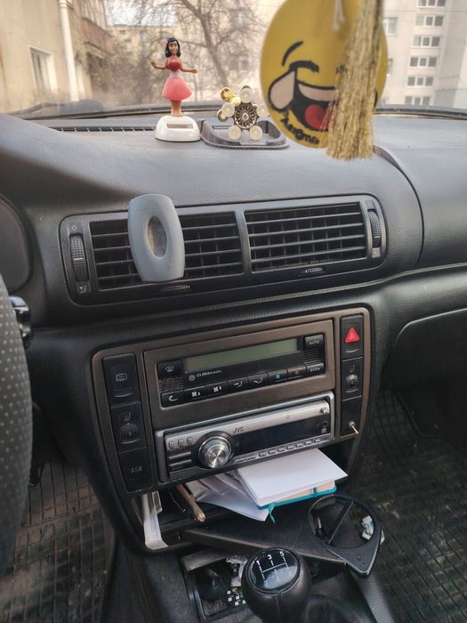 Vând Volkswagen passat