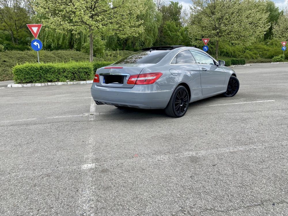 Mercedes E250 coupe