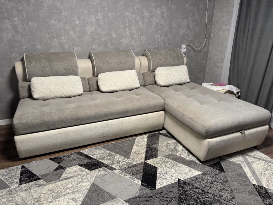 Продам Диван 260*180