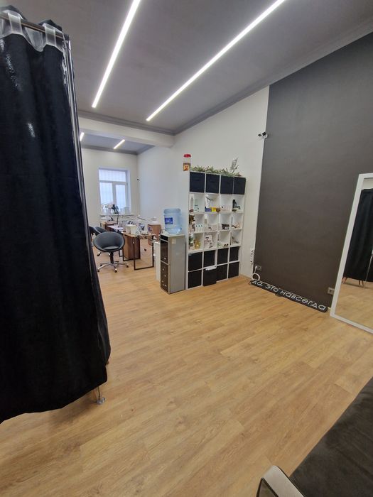 Стол для маникюра в аренду