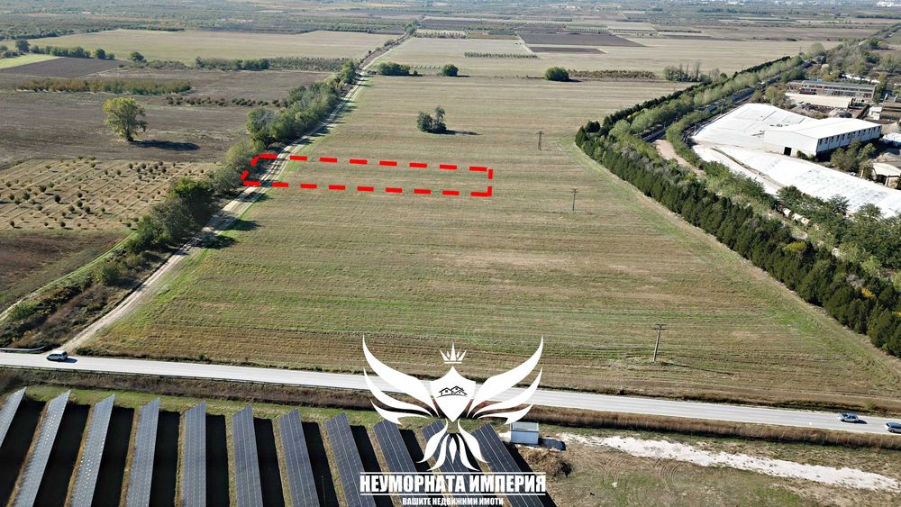 Продавам земя 3000кв. гр.Куклен преди КЦМ на осма линия