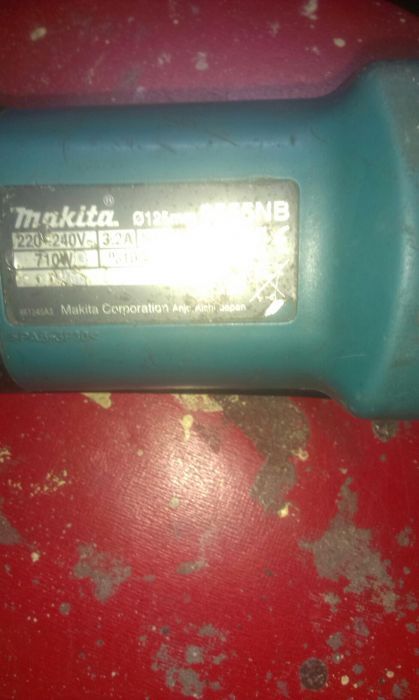 De vinzare Makita 9555nb