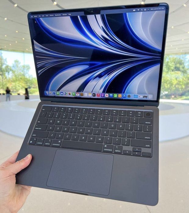 Macbook air m2 16/256 100 % USA apple  23 ta sikl 25 soatgacha yetadi