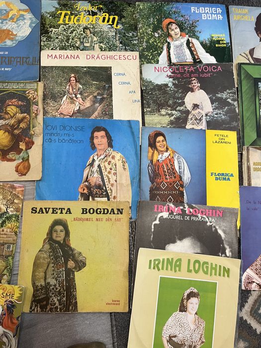 Colectie viniluri pick-up , populara , straina , povesti