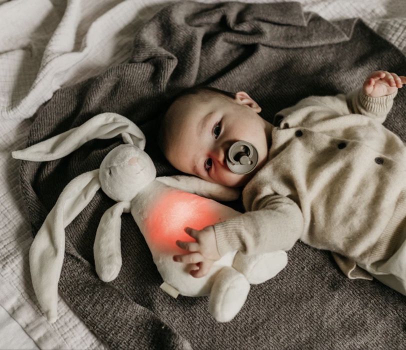 Iepuras lampa de veghe si muzicala Moonie