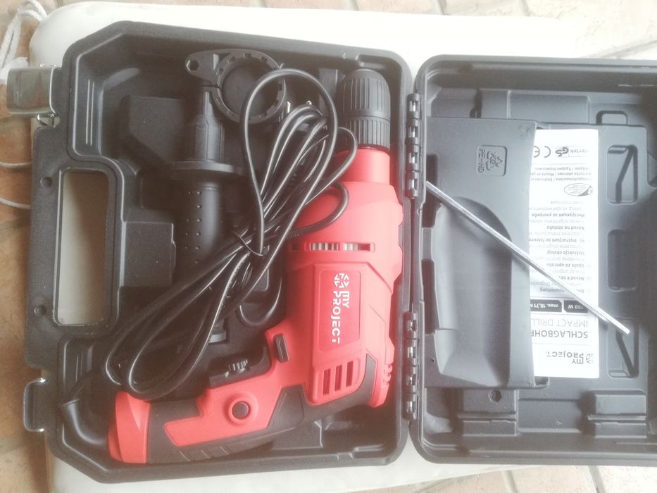 bormasina cu percutie 750w Noua