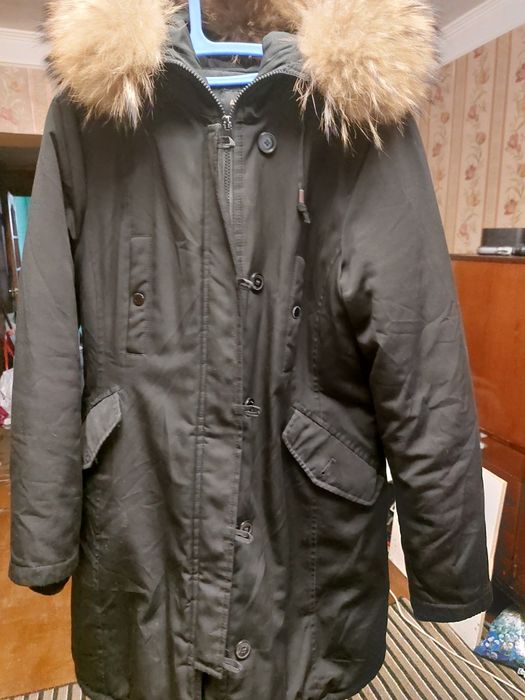 Продам зимнюю куртку