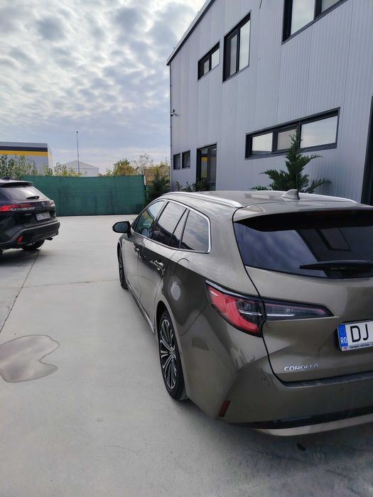 Vand Toyota Corolla Hibrid 1.8