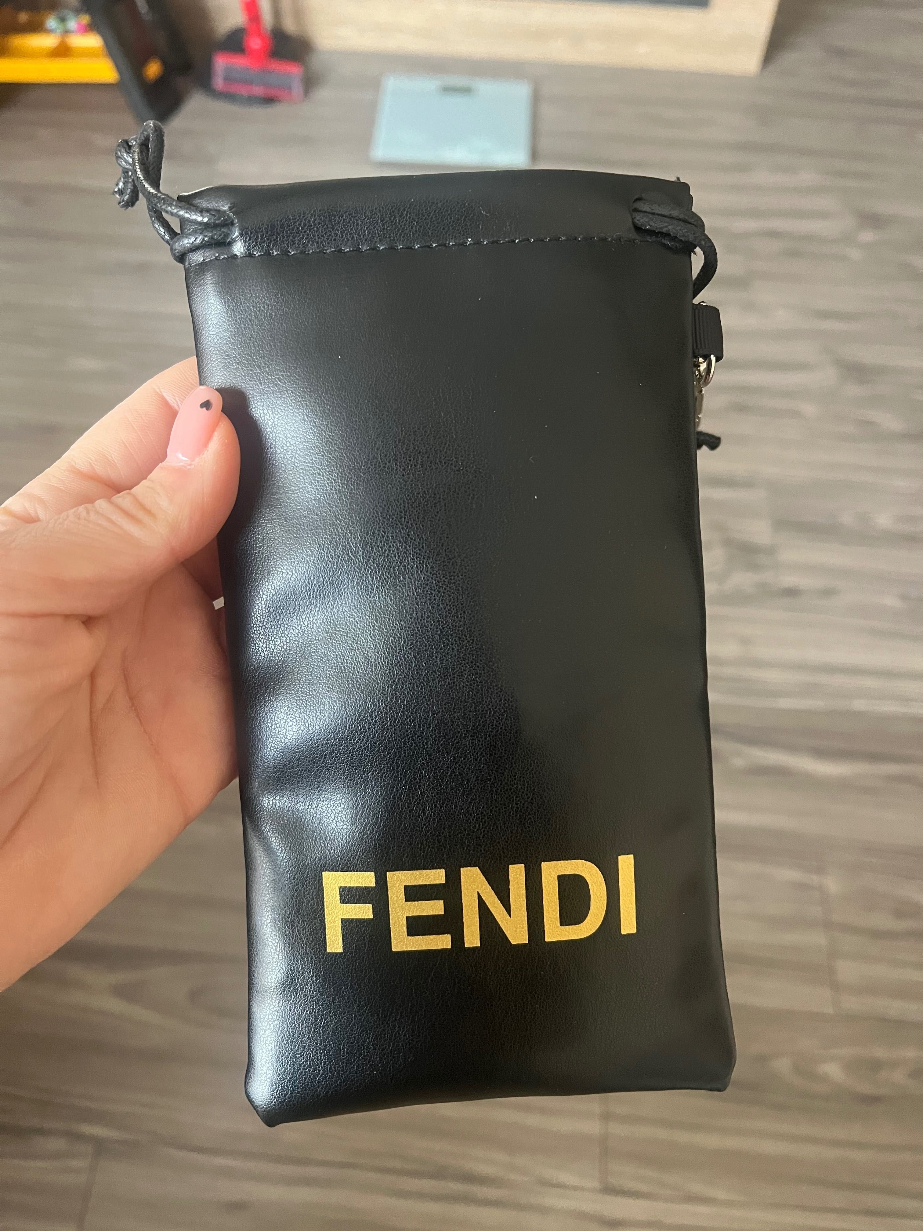 Слънчеви очила fendi