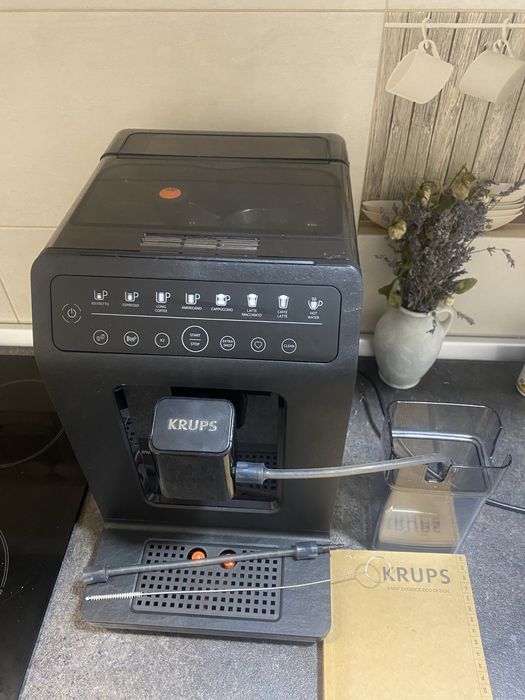 Expresor Krups Ea897 b10, aproape nou