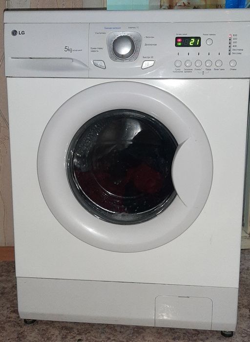 Продам стиральную машину LG
