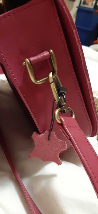 Geanta piele roz medie 190 RON