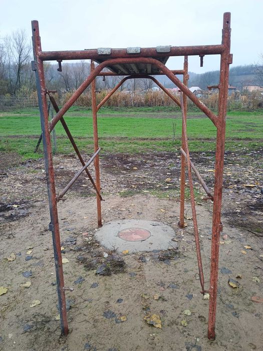 Schelă adusă din Italia