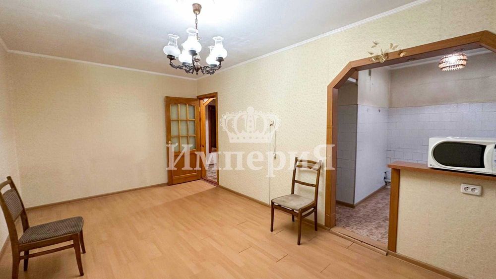 Продам 3 ком кв в ; мкрн Алишер Империя