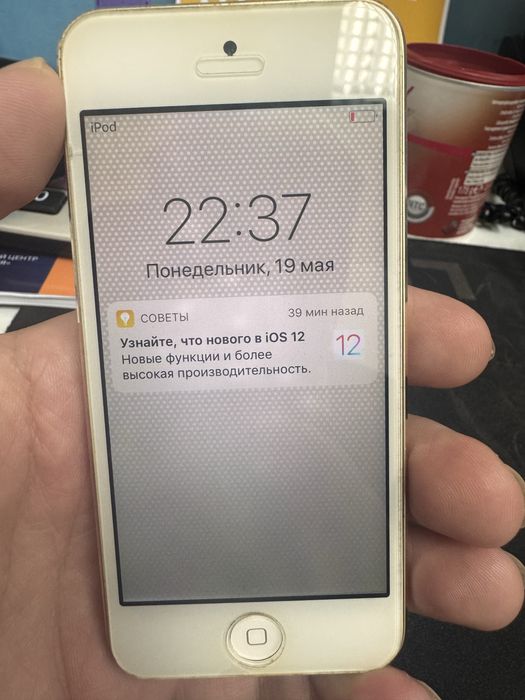 Продаю iPod touch (6 поколение), 32 ГБ с нюансами