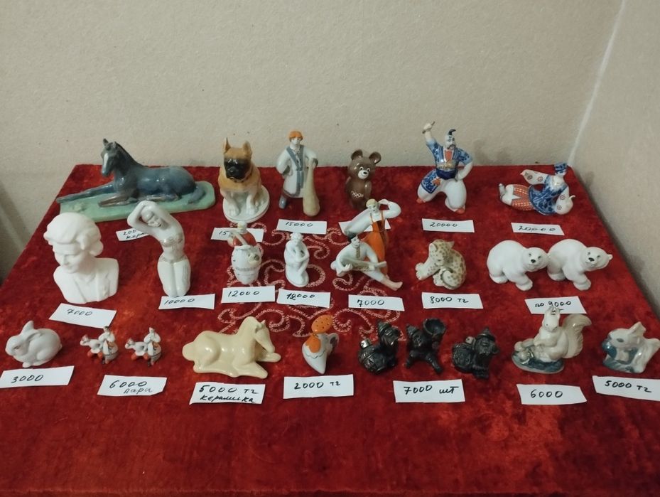 Продам статуэтки.