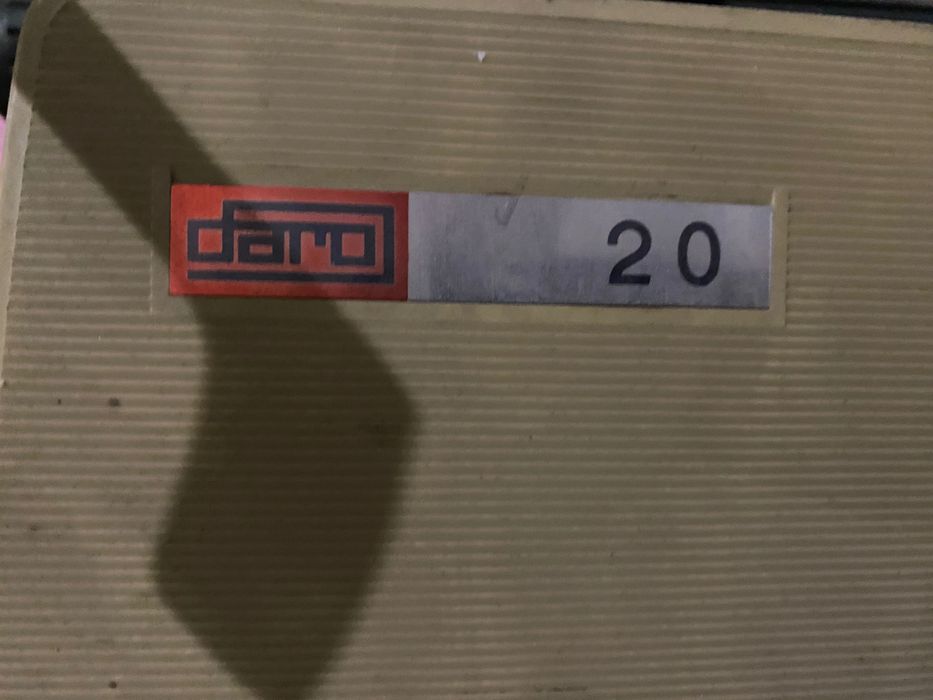 Пишеща машина Daro 20
