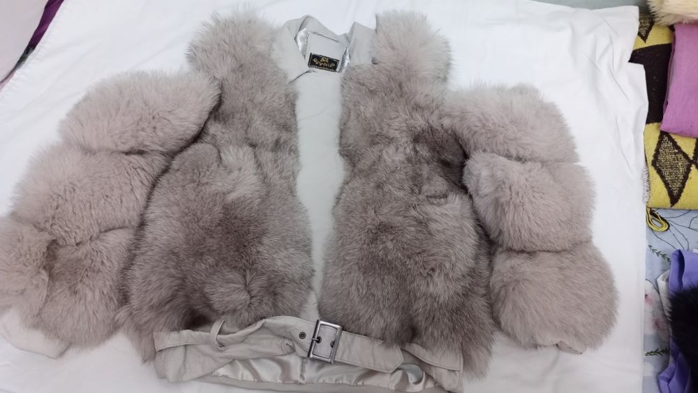 Яке за момиче размер М