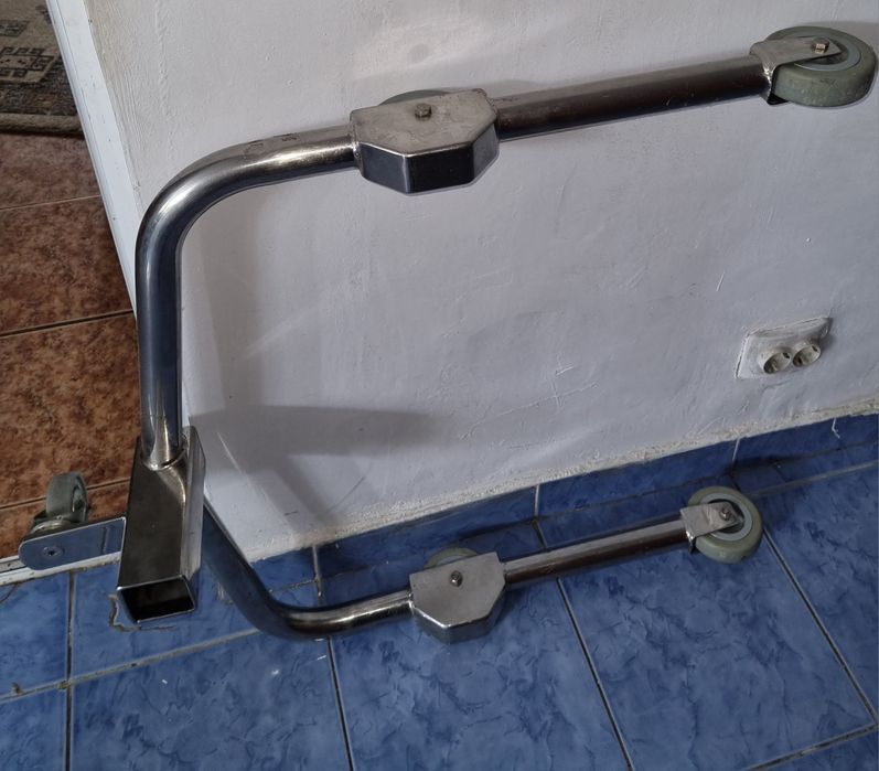 Macara pentru ridicarea si transporul pacientilor