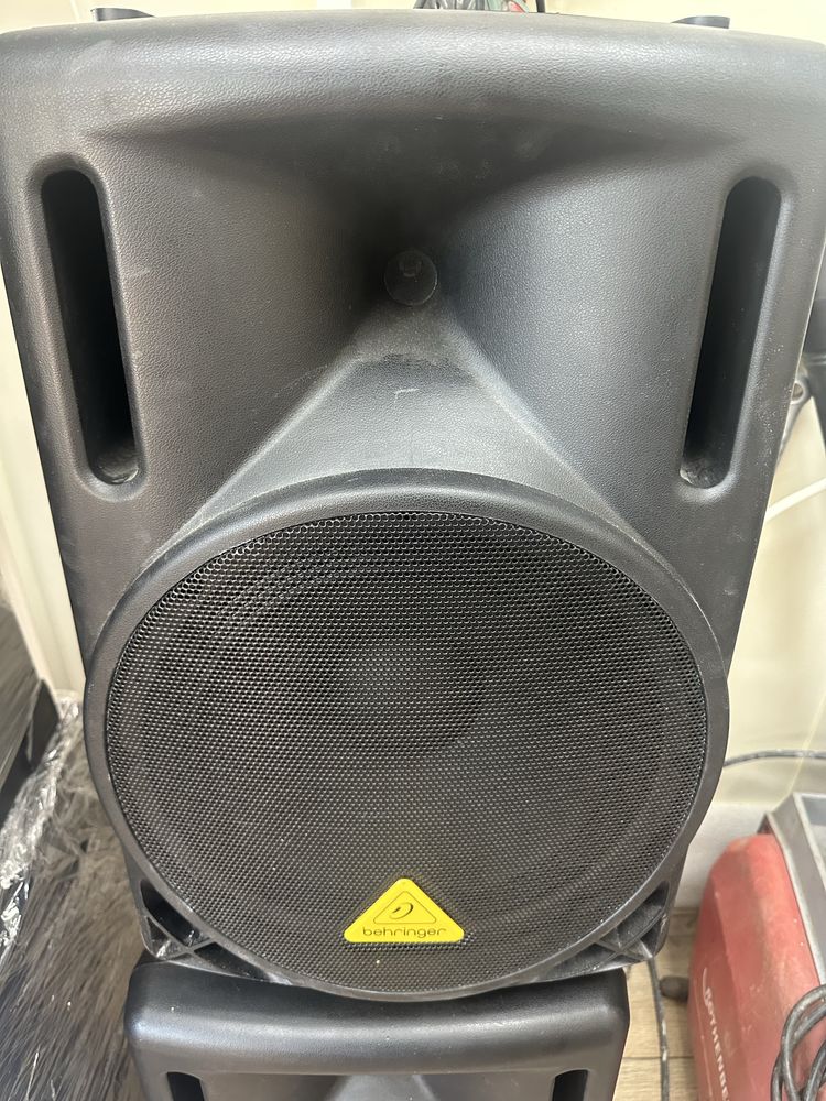 Behringer b212 d eurolive Активни тонколони