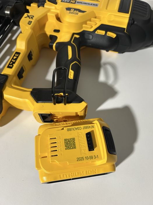 Dewalt DCFS 950 pistol de cuie tip U