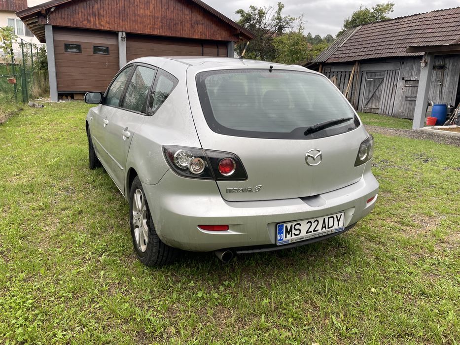 Mazda 3 2.0 benzină 150 cai 2005