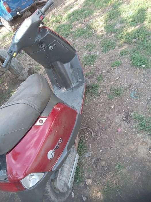 Vând scuter piaggio sfera 2t 80cc set nou
