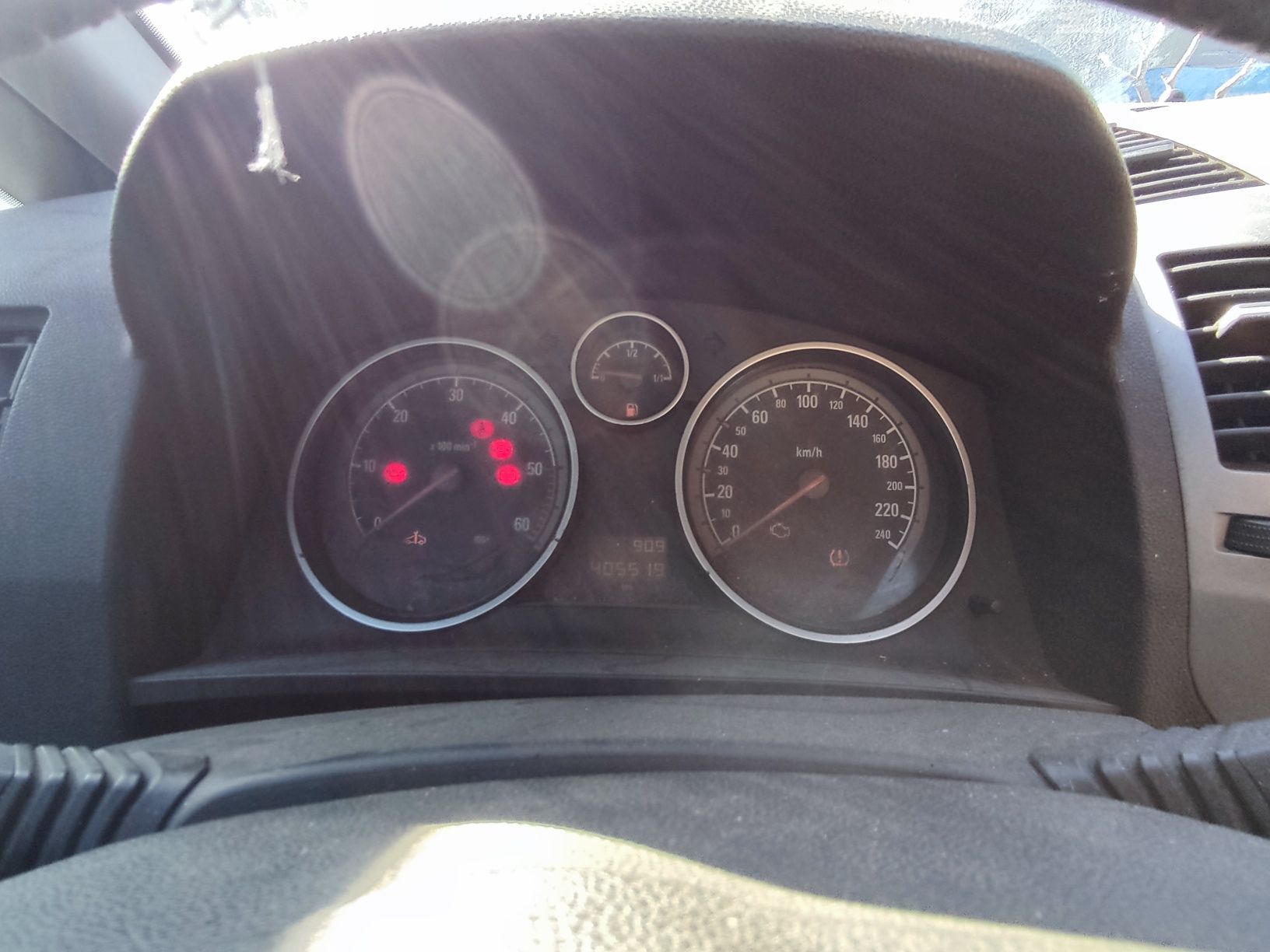 Opel Zafira B 2005 1.9 manual