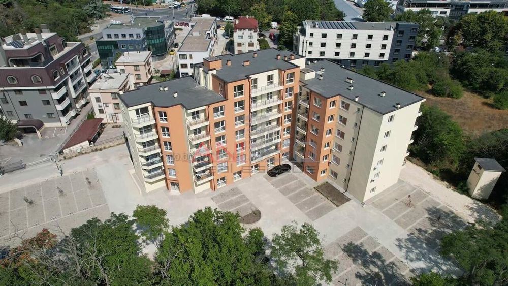 Продава се Тристаен апартамент в Варна, Младост 2 - 91 кв.м за 2374 €/кв.м - Снимка #6