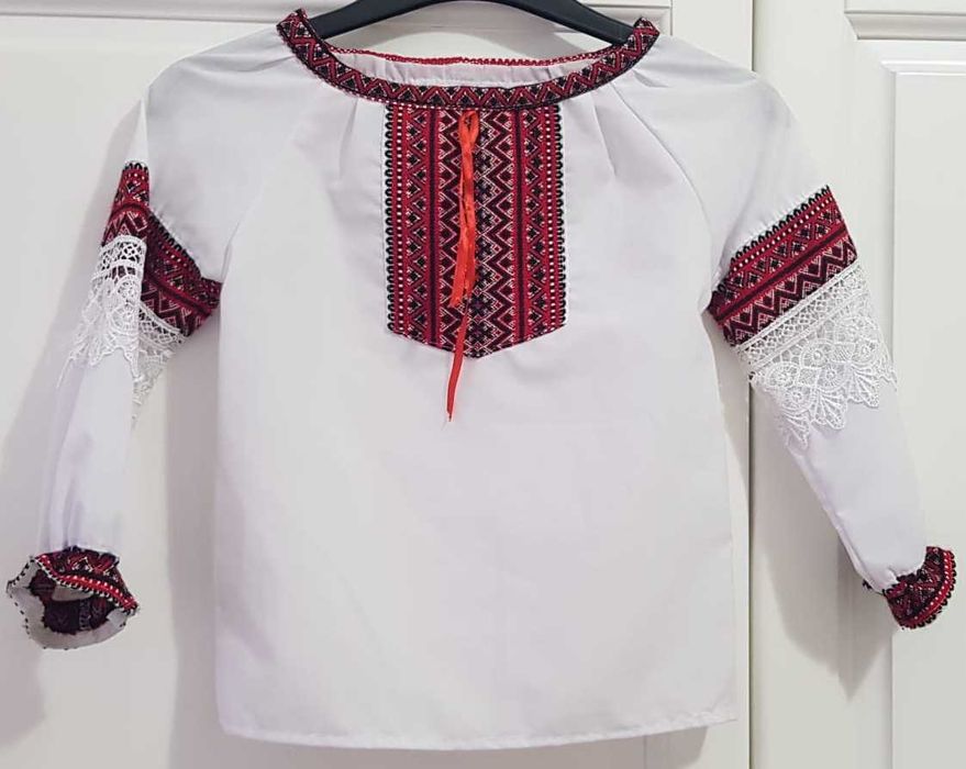 Costum popular pentru fetițe, 4-5 ani