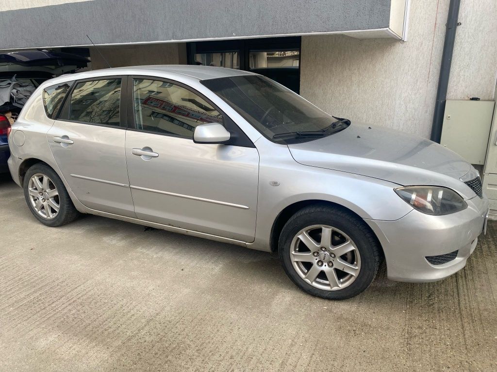 Mazda 3 din 2003