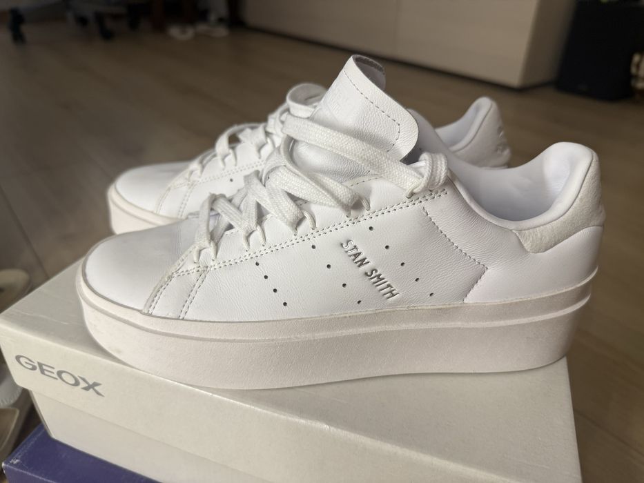 Adidasi Dama Albi Stan Smith Noi Piele