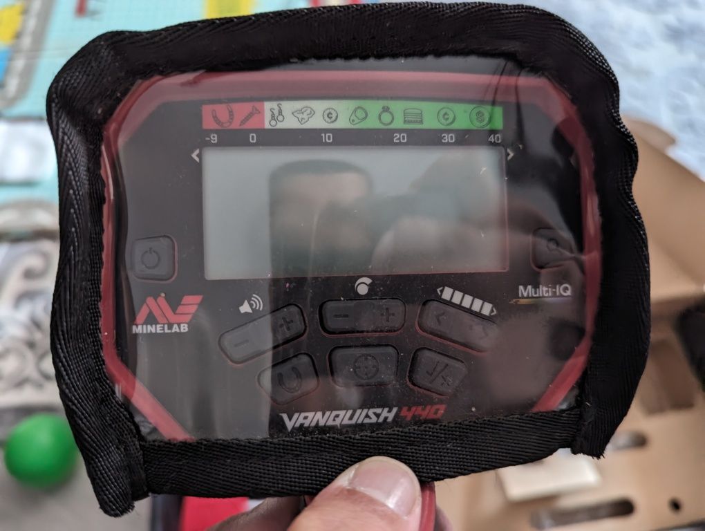 Металлоискатель Minelab Vanquish 440