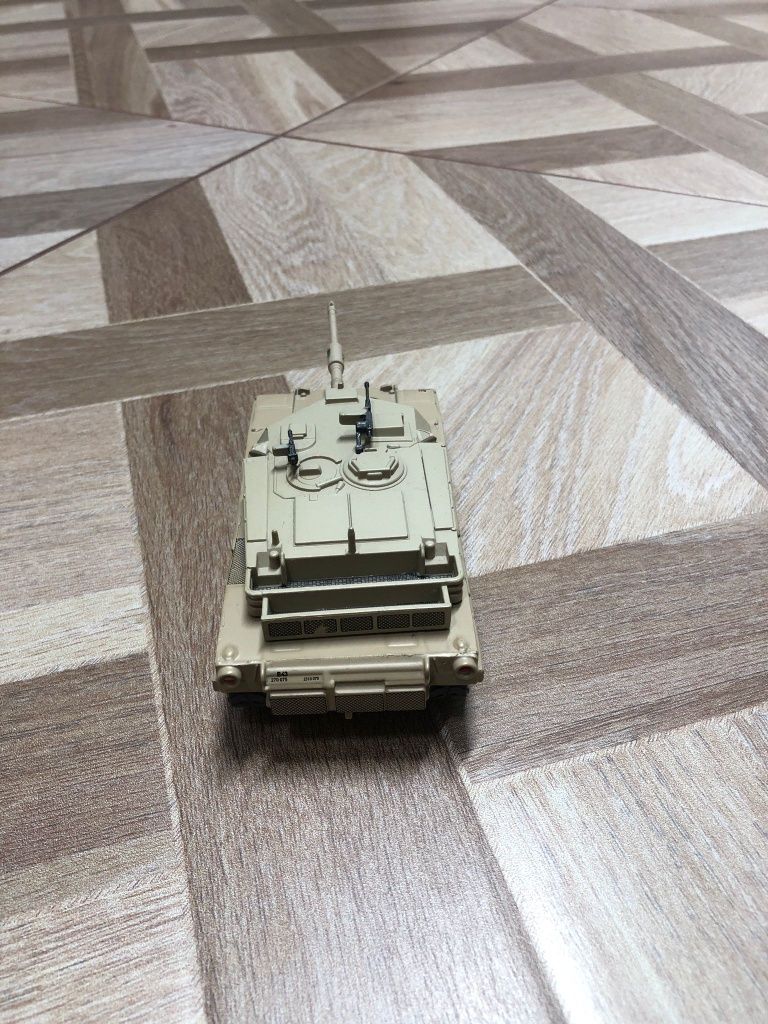 Macheta tanc M1 Abrams 1/72