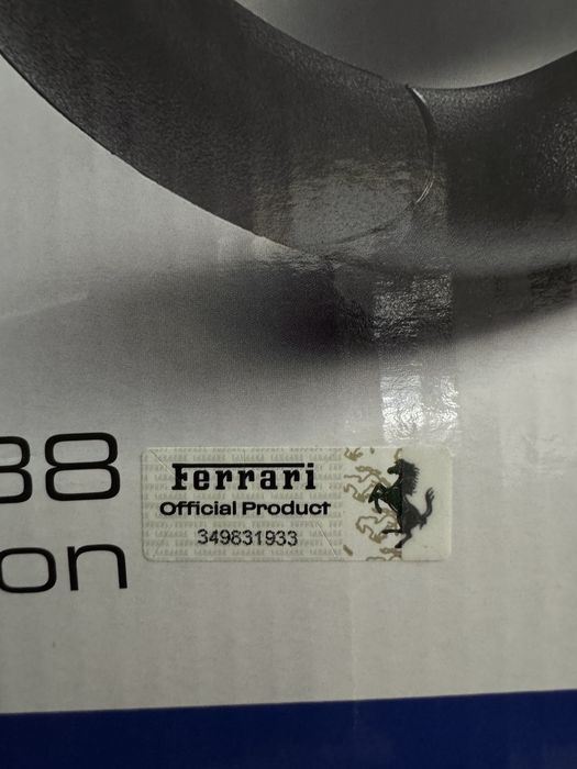 Ferrari 488 GTB Edition Thrustmaster Игровой руль Ferrari.